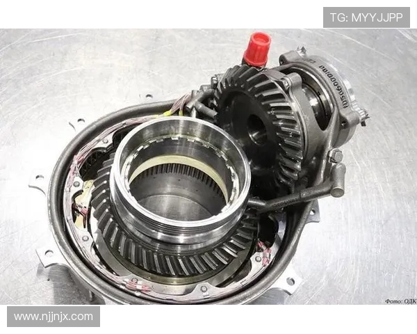 航空发动机附件齿轮箱传动链设计